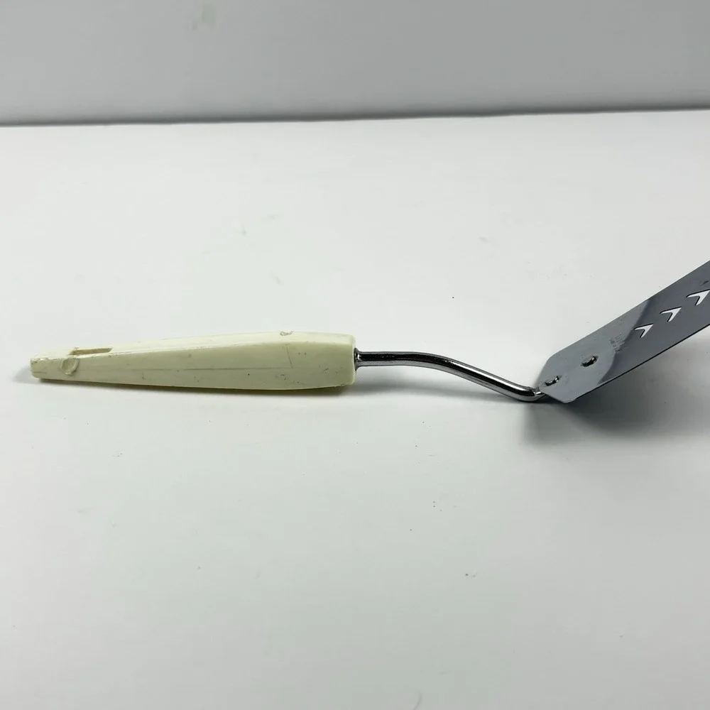 Androck Chrome Plated Slotted‎ Spatula Turner Flipper Off White Handle USA 10